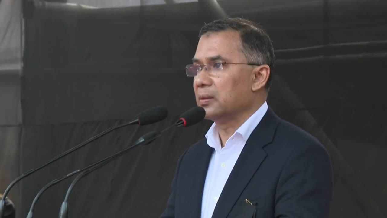 Tarique Rahman prays for his mother and apologizes on her behalf