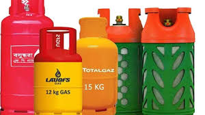 Gas cylinder crisis: selling at double the price