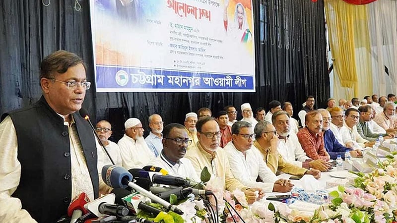 ‘ভুয়া উপদেষ্টা দেখি ইংরেজি বলে, পুলিশ ধরে নিয়ে গেলে গড়গড় করে বাংলা বলে’