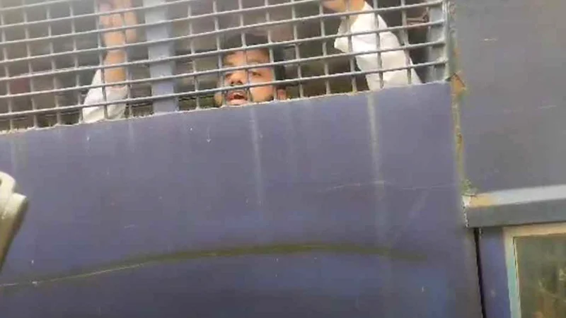 বাংলাদেশকে কারাগারে পরিণত করে রেখেছে সরকার: ইশরাক