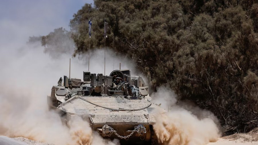 গাজা সিটিতে ইসরায়েলি বাহিনীর তাণ্ডব, ধ্বংসস্তূপে শতাধিক মরদেহ