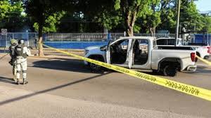 Shootout in Mexico's Sinaloa state kills 19, local cartel leader arrested