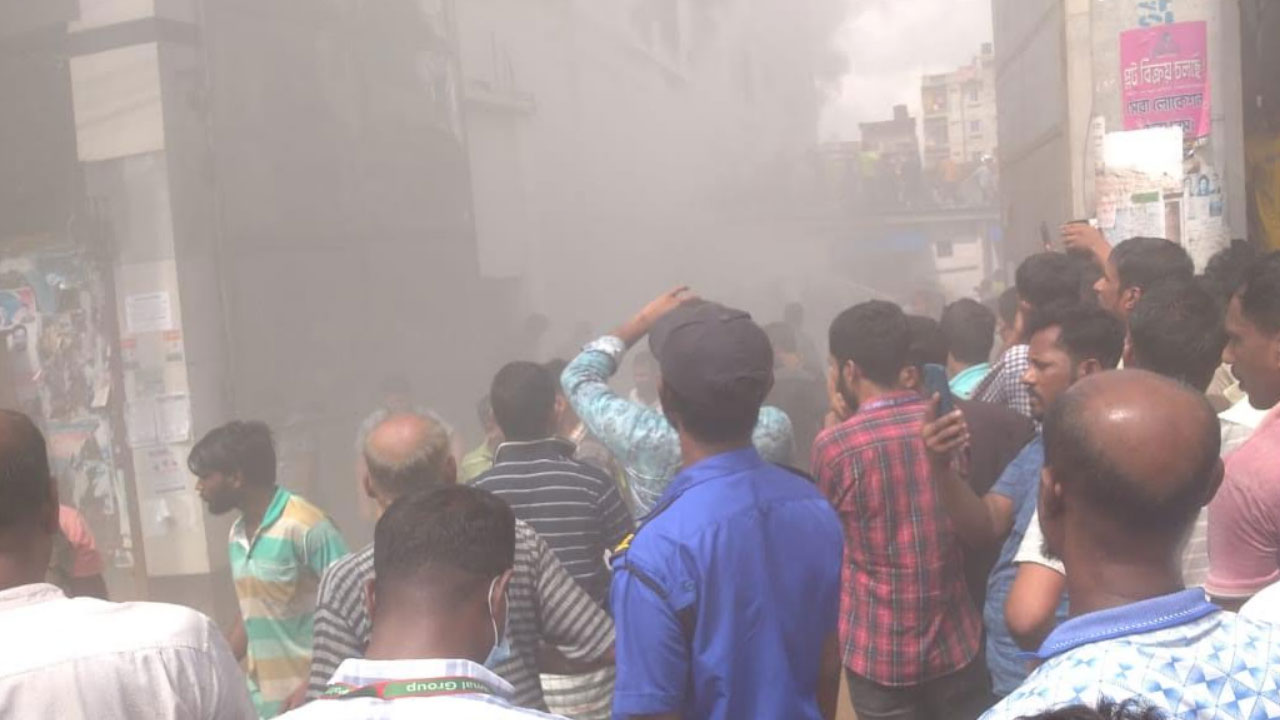Fire at garment factory in Ashulia