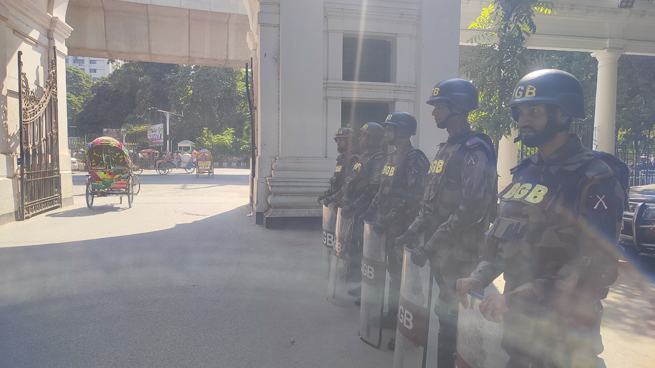 Tight security in the tribunal area